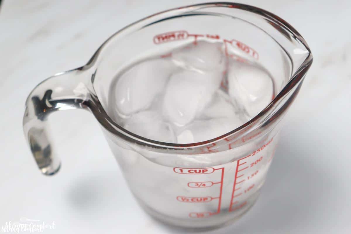 cup of ice water for making strawberry fluff