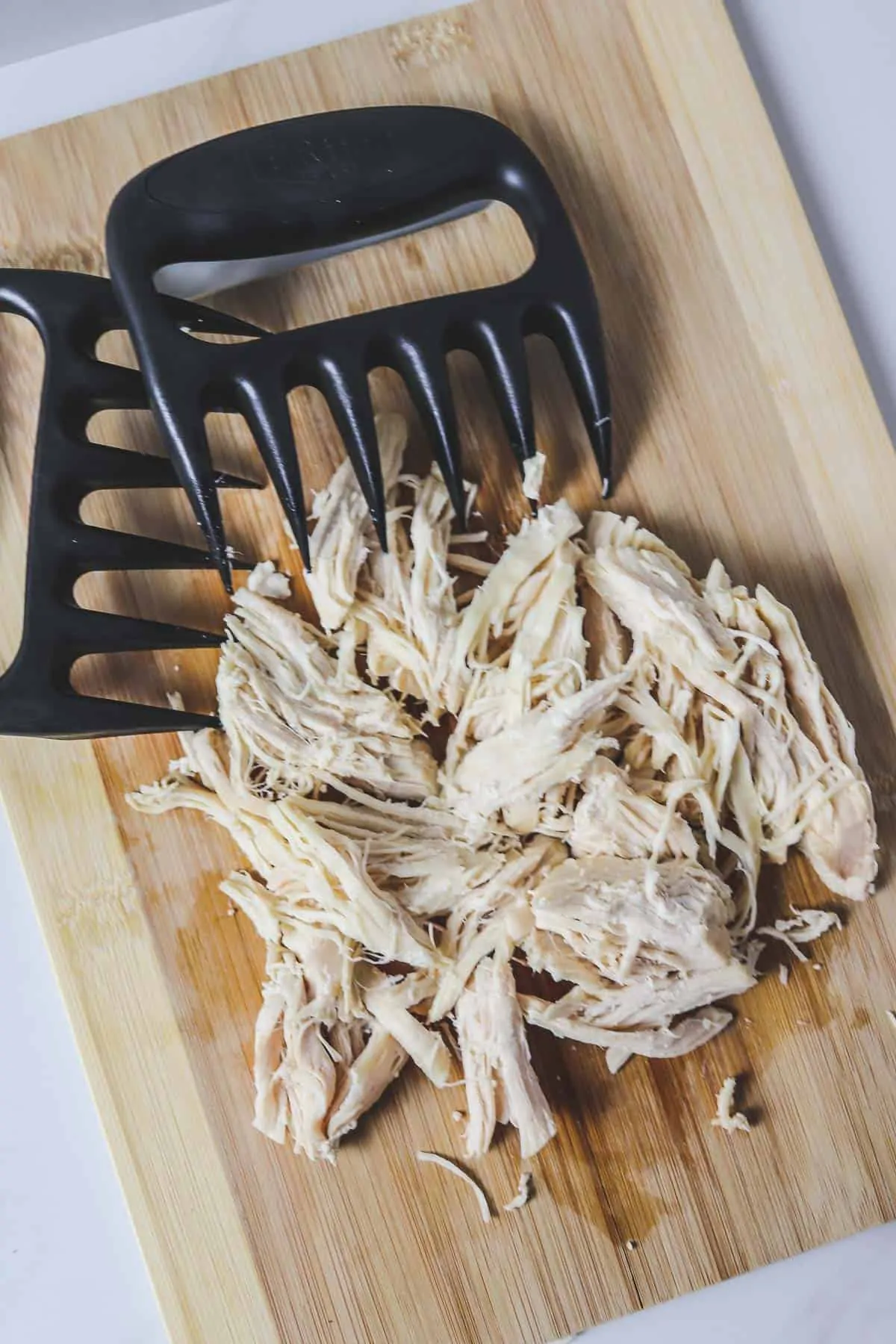 shredding chicken using bear claw shredders