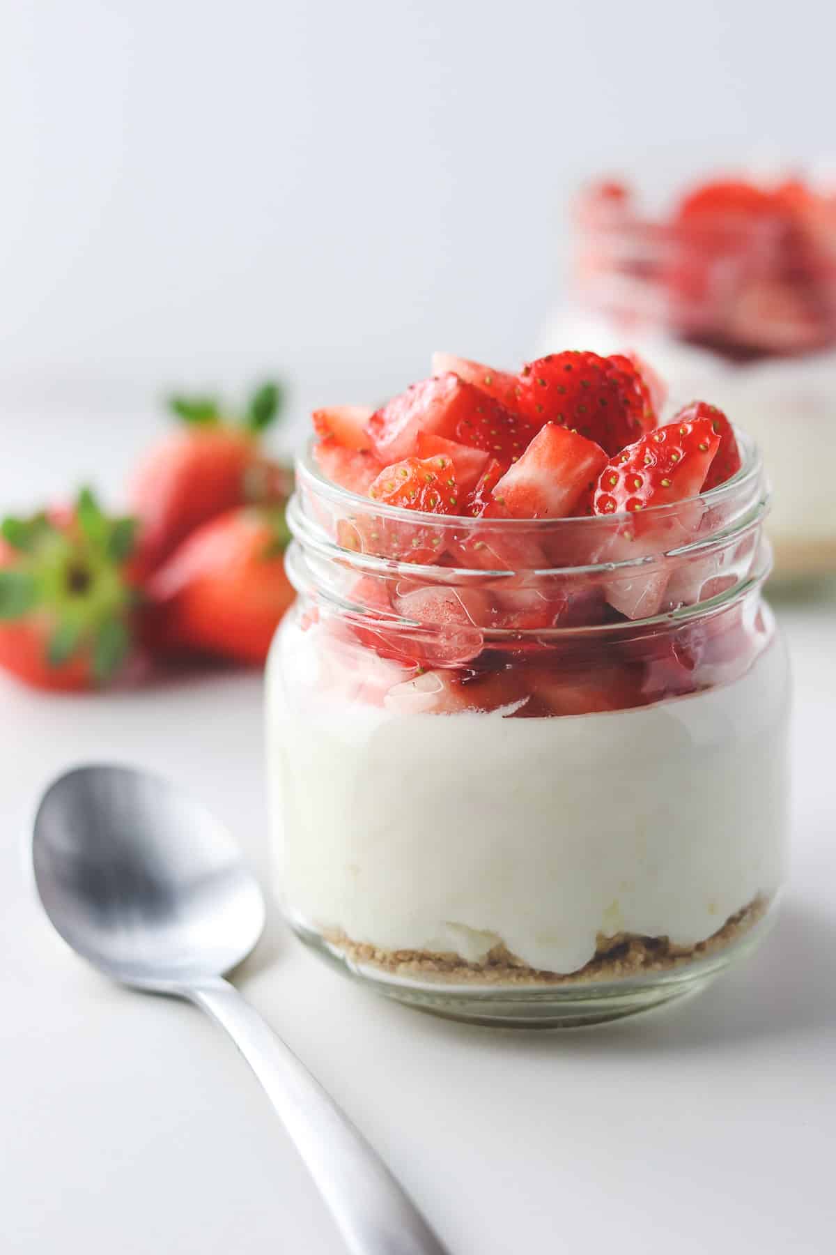 no bake cheesecake for one in a jar